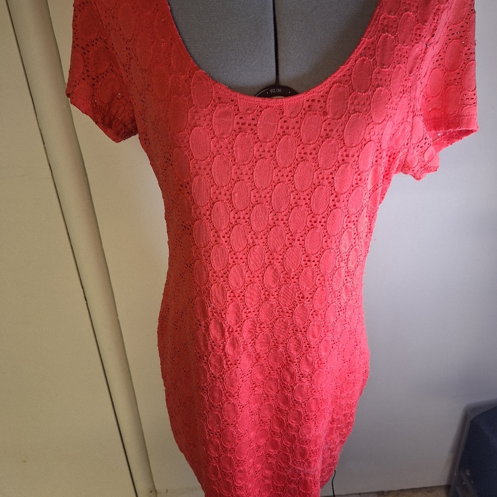 Isaac Mizrahi Vibrant Watermellon Colored Lace Dress. Size L